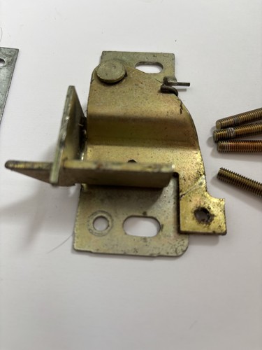 Garage door top latch - door,