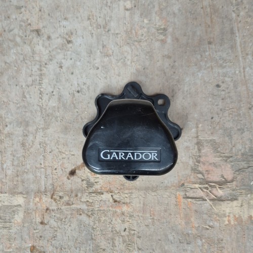 Garador garage door - door, handle