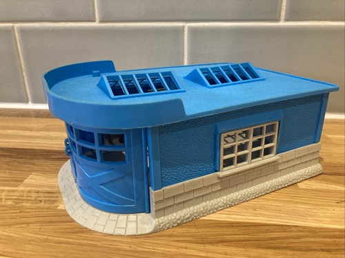 Vintage coral plastics - coral, ltd